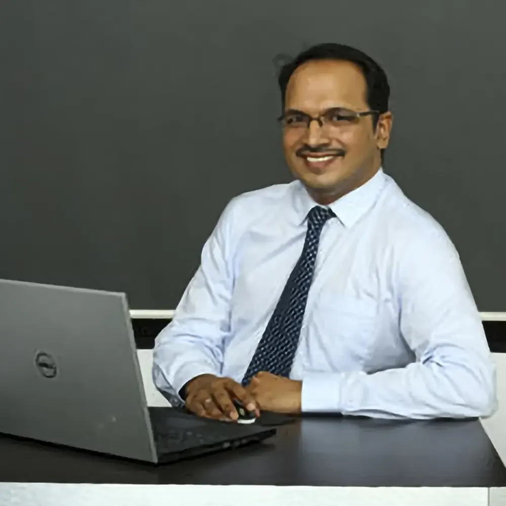 Dr.Roshan Rayen
